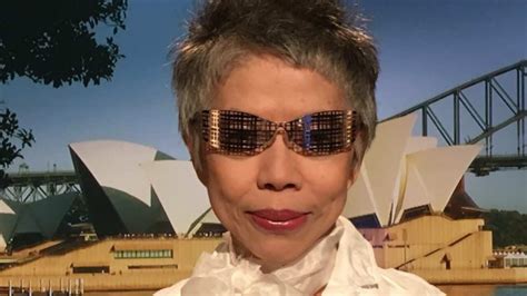 emotional tributes as lee lin chin delivers final sbs bulletin sbs french