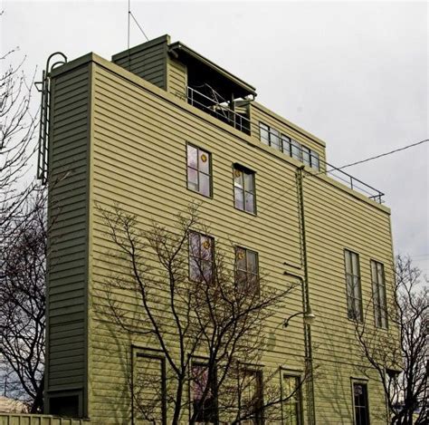 Eleven Of The Skinniest Houses You Have Ever Seen The Helpshop Gazette
