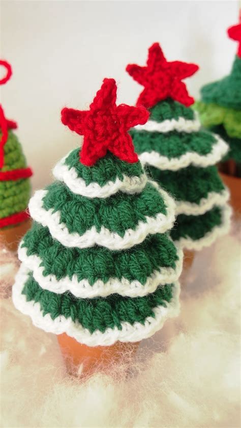 10 Things You Need To Crochet For Your Christmas Party Sewrella