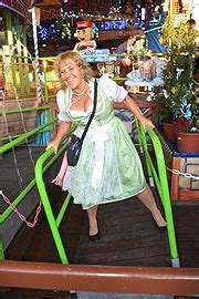 Regarder des films en streaming complet sur votre smart tv, console de jeu, pc, mac, smartphone, tablette et bien plus. Oktoberfest Vergnügungen: Münchner Ski Party (Wiesn ...