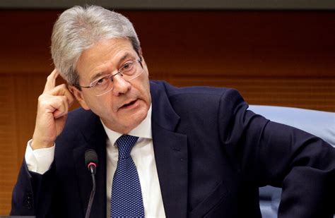 It is the prime minister's job to lead cabinet meetings, answer questions in the house of commons and meet with official foreign delegates, which is someone who is representing another country. Italian prime minister meets with president before ...