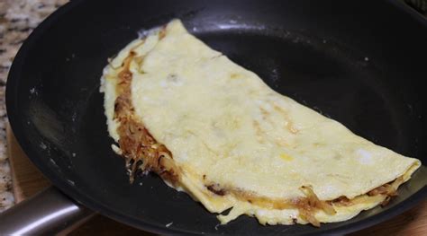 Carmelized Onion And Cheese Omelette Creative Kitchen