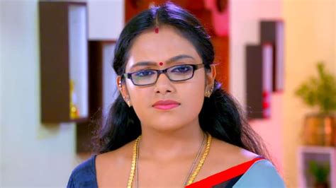 Sathanam serial actress self care tips. Watch Kasthooriman TV Serial Episode 400 - Kavya Leaves ...