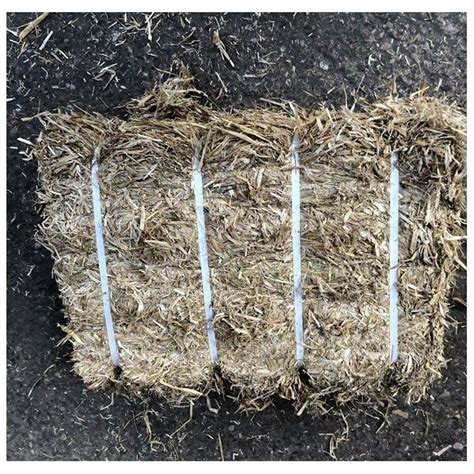 Fearns Compressed Banded Straw Feed And Bedding From Fearns Farm Uk