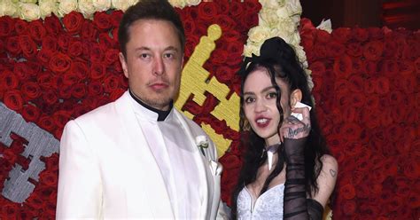 Elon Musks Freundin Grimes And Das Schmerzhafte Alien Narben Tattoo Bigfm