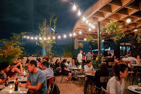 Lima Rooftop Kafe di Jakarta, Sensasi Menyantap Makanan di Ketinggian