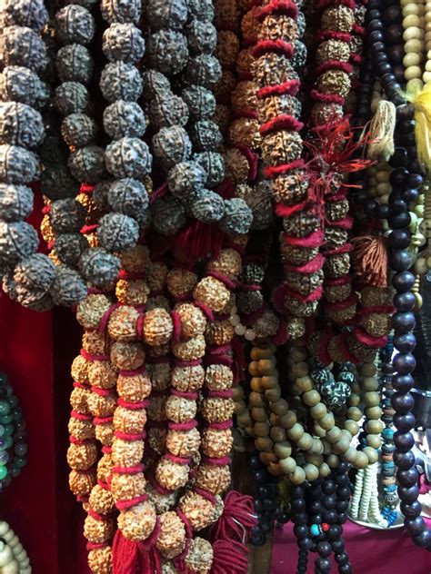 The 21 Best Nepal Souvenirs And Where To Buy Them ⋆ Full Time Explorer