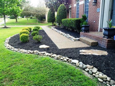 Transform Your Front Yard With Rock Mulch