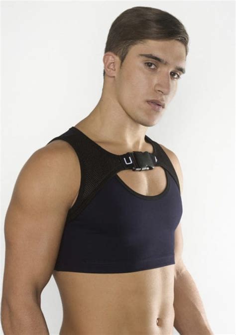 CROP TOPS HIGH TECH PARA HOMBRE LA TENDENCIA QUE HA REGRESADO Ruben