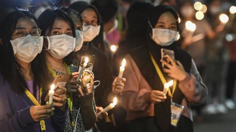 Covid 19 Di Indonesia Puluhan Tenaga Kesehatan Yang Telah Divaksin