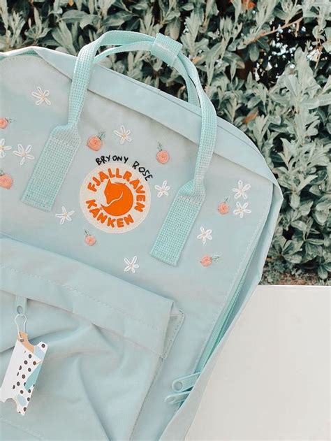 Pin by Chau Nguyen on school in 2021 | Cute fall wallpaper, Blue