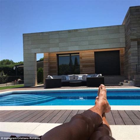 Inside Cristiano Ronaldos £48m Mansion Daily Mail Online