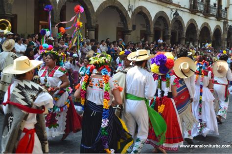 Festividades Mexicanas La Fiesta De La Cruz Verde En Pátzcuaro