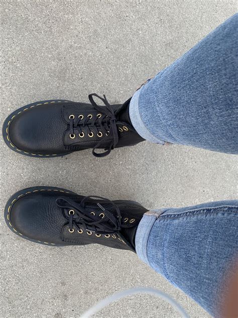 Danieldanieldentistry.com are you missing teeth? Just got my first pair of docs, I tried some on in the ...
