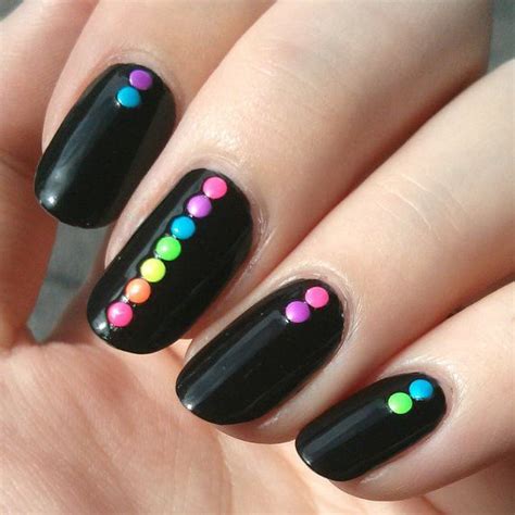 Acrylic ombre nail design is ideal for various occasions in winter and they will help you attract a lot of attention. 10 Cute and Easy DIY Nail Art Ideas