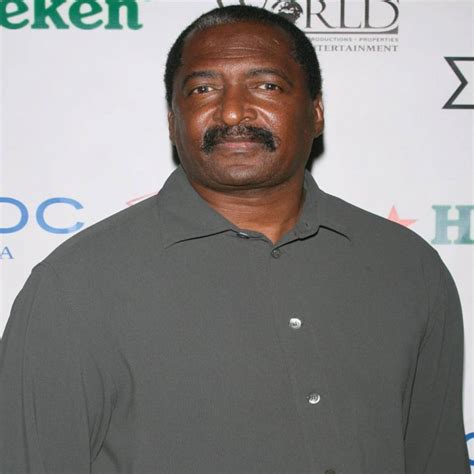 beyonce s father mathew knowles owes over 1 million to the irs