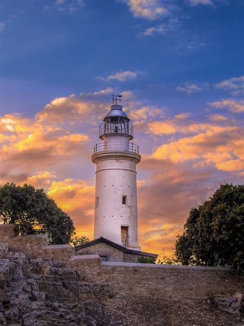 Paphos Lighthouse At Sunset Beautiful Lighthouse Lighthouse Pictures