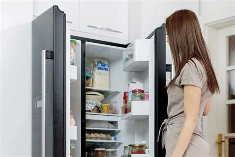 It keeps food and drinks cool, by pushing a liquid refrigerant through a sealed system. Tips and hacks to help you make the most of your ...