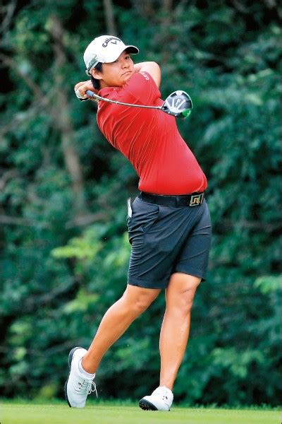 Jun 30, 2021 · 【羅開新聞中心minsey weng綜合報導】隨著美國女將nelly korda（奈莉‧柯達）勇奪kpmg women's pga championship（女子pga錦標賽），東京奧運的女子六十強名單正式出爐，美、韓兩大強國各獲得最多的四席代表權，而兩位旅美台灣選手徐薇淩和李旻也名列其中，八月四至七日將在東京市郊的kasumigaseki country club. 英國女子高球賽》曾雅妮、徐薇淩71桿 並列50 - 自由體育