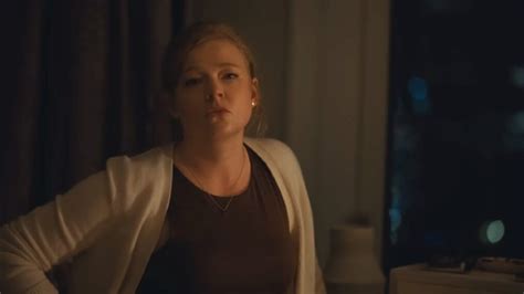 Sarah Snook Breaks Down Shiv And Toms Status After Premiere