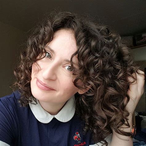 In my opinion, this look should get an award for being the easiest curly hairstyle. 9 Holy Grail Hair Products for Type 3A Curls ...