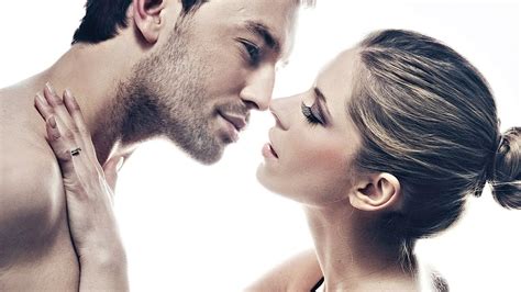 8 Things That Can Be Known By The Way How A Man Kisses You
