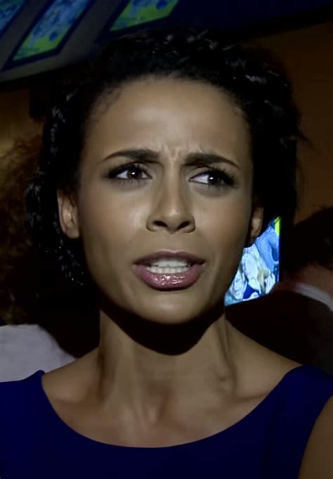 Видео my veiny neck stretched канала flue2010. neck vein 170 | FemaleNeckVeinsPics | Flickr