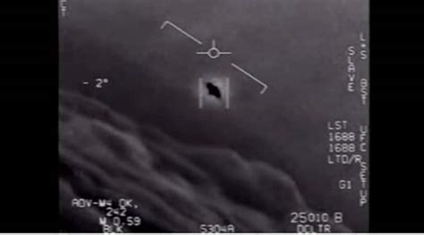 Watch Pentagon Releases Ufo Footage Taken By Us Navy Pilots