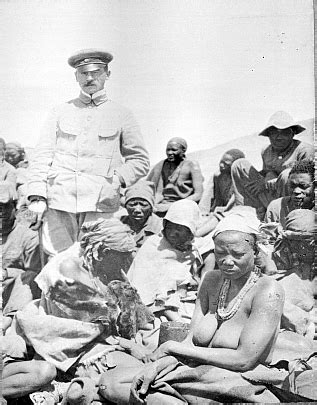 Shark oroli germaniyaning janubiy g'arbiy afrikadagi lagerlari orasida eng yomoni edi.92 lyuderits namibiyaning janubida, uning yonida cho'l va okean joylashgan. File:Herero Nama Shark Island Death Camp Lieutenant von ...