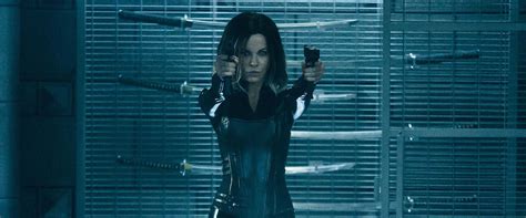Blood wars follows vampire death dealer, selene, as she fends off brutal attacks from both the lycan clan and the vampire faction that betrayed her. Underworld: Blood Wars Movie Review (2017) | Roger Ebert