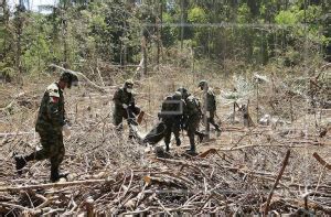 También se incautó gran material de guerra en el gran operativo de la fuerza de tarea conjunta omega que, según fuentes oficiales, es el más fuerte en los últimos. Mueren en un bombardeo 10 disidentes de las FARC al mando ...