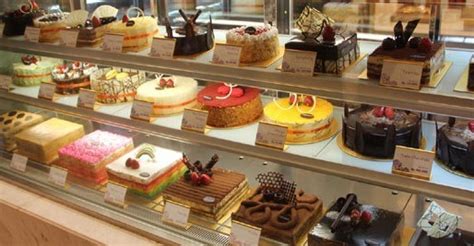 Kiat Sukses Memulai Bisnis Toko Kue - Pondok Pesantren Daarut Tauhiid