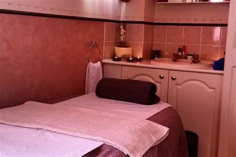 Incall Relaxing Full Body Massage In Trimley Treatment Room