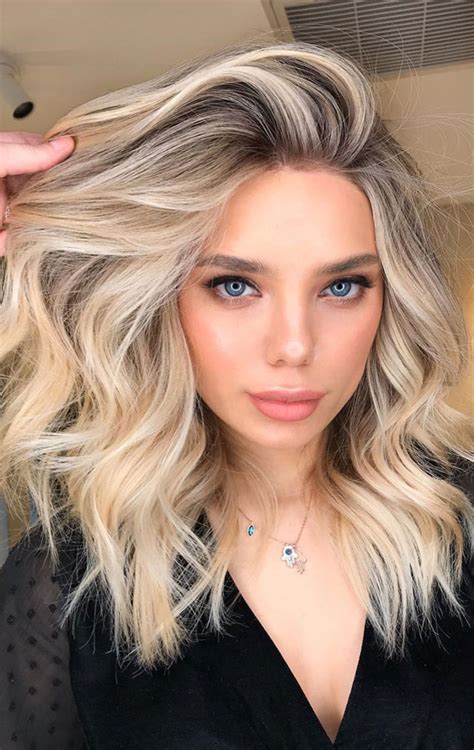 Best Blonde Hair Color Ideas For You To Try Blonde Textured Lob