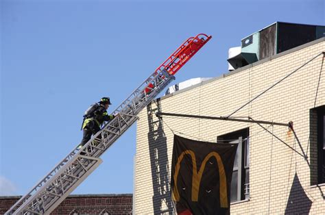 Firefighters Check Out Mcdonalds Grease Fire Monday Morning News