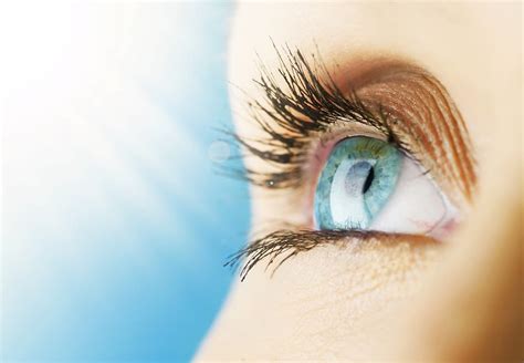 How Does Blue Light Affect Your Eyes Optometrists Clinic