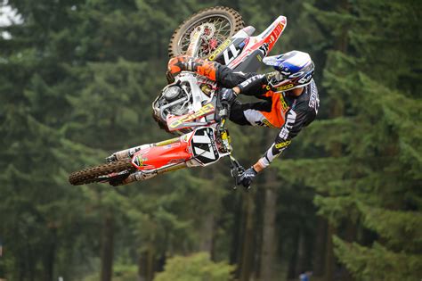 Motocross Track Wallpaper Wallpapersafari