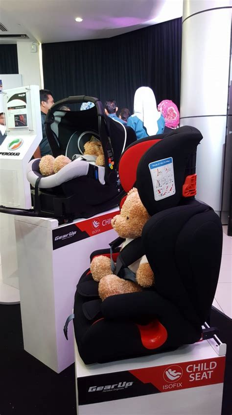 Letakkan tag/label pada pemegang pintu sebelah pemandu di bahagian luar, yang menandakan anak anda di dalam kereta. PERODUA TAWAR KERUSI KESELAMATAN KANAK-KANAK PADA HARGA ...