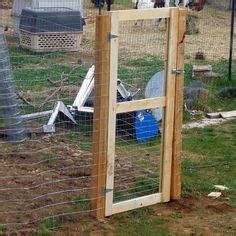 Dog proof mry deck railing from scestching ip. gate and t-post fence | Garden | Field fence, Deer fence ...