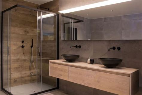 Hier zu den axor armaturen für luxuriöse waschtische, duschen und badewannen, gestaltet in zusammenarbeit mit international renommierten designern. Badezimmer Armaturen in Schwarz - Stilvolle und moderne ...