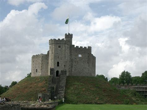 Manor was an agricultural land controlled by lords. Room 5 World History: February 2013