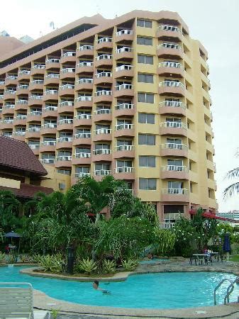 A pochi minuti di distanza troverai batu buruk beach. Pool - Picture of Primula Beach Hotel, Kuala Terengganu ...