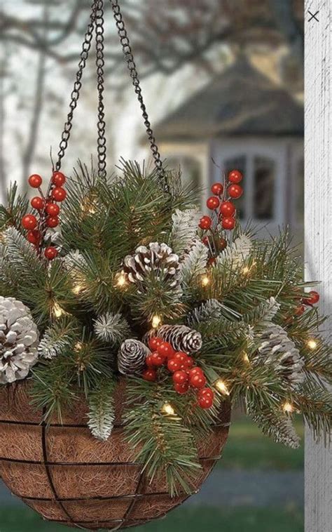 35 Awesome Diy Christmas Hanging Basket Ideas To Make Your Outdoors