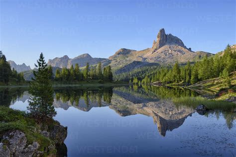 Taly Dolomites Belluno Mountain Becco Di Mezzodi Reflecting In Federa Lake Stock Photo