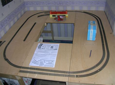Railroad Layout In A Case Model Railroad Layouts Plansmodel Railroad