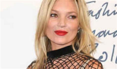 Kate Moss And Ronnie Wood Help Pull In Thousands At Charity Bash