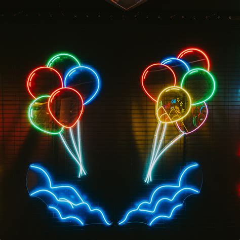 Balloons Neon Sign