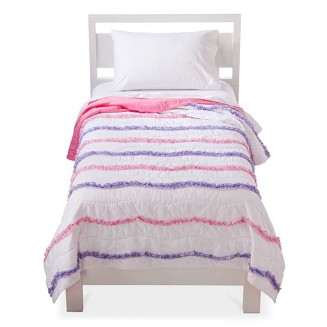 Like new circo crib bedding set construction for in midland michigan classified americanlisted com. Circo® Wave Quilt : Target | Simple bed, Kids bedding sets ...