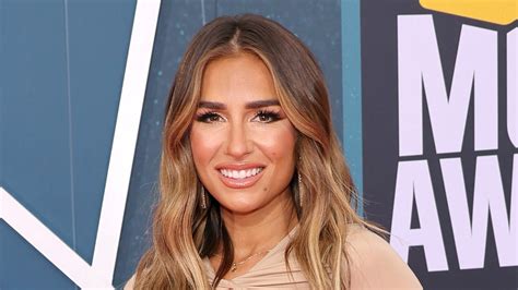Jessie James Decker Pregnant Expecting Th Baby With Husband Eric