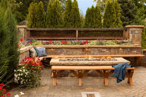 16 Wicked Rustic Patio Ideas For A Lovely Day Outside
